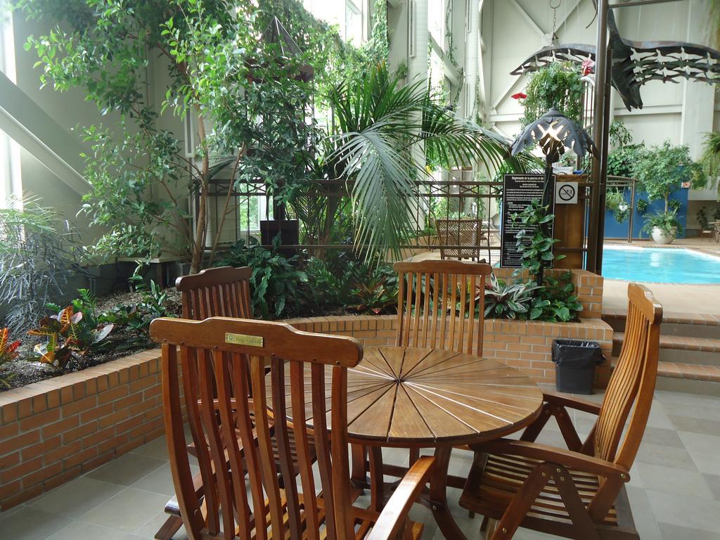 Hotel L'Oie Des Neiges Lévis Zewnętrze zdjęcie